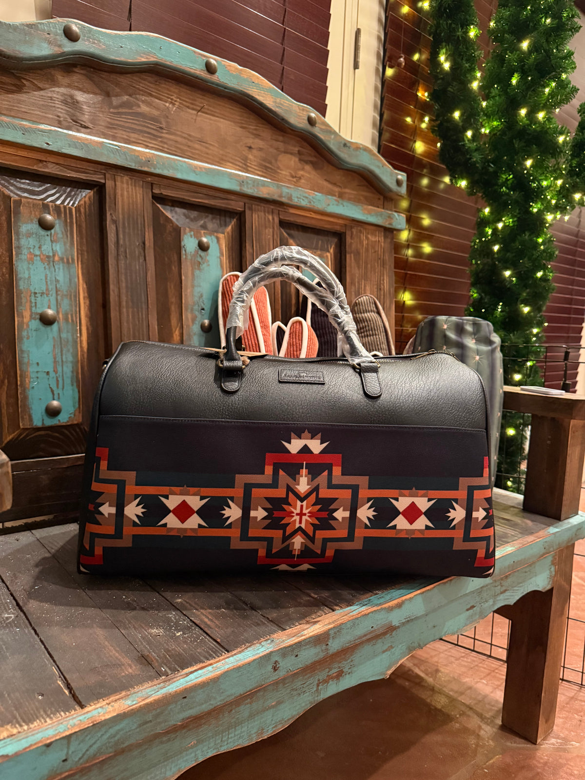 XL American Native Duffle bag