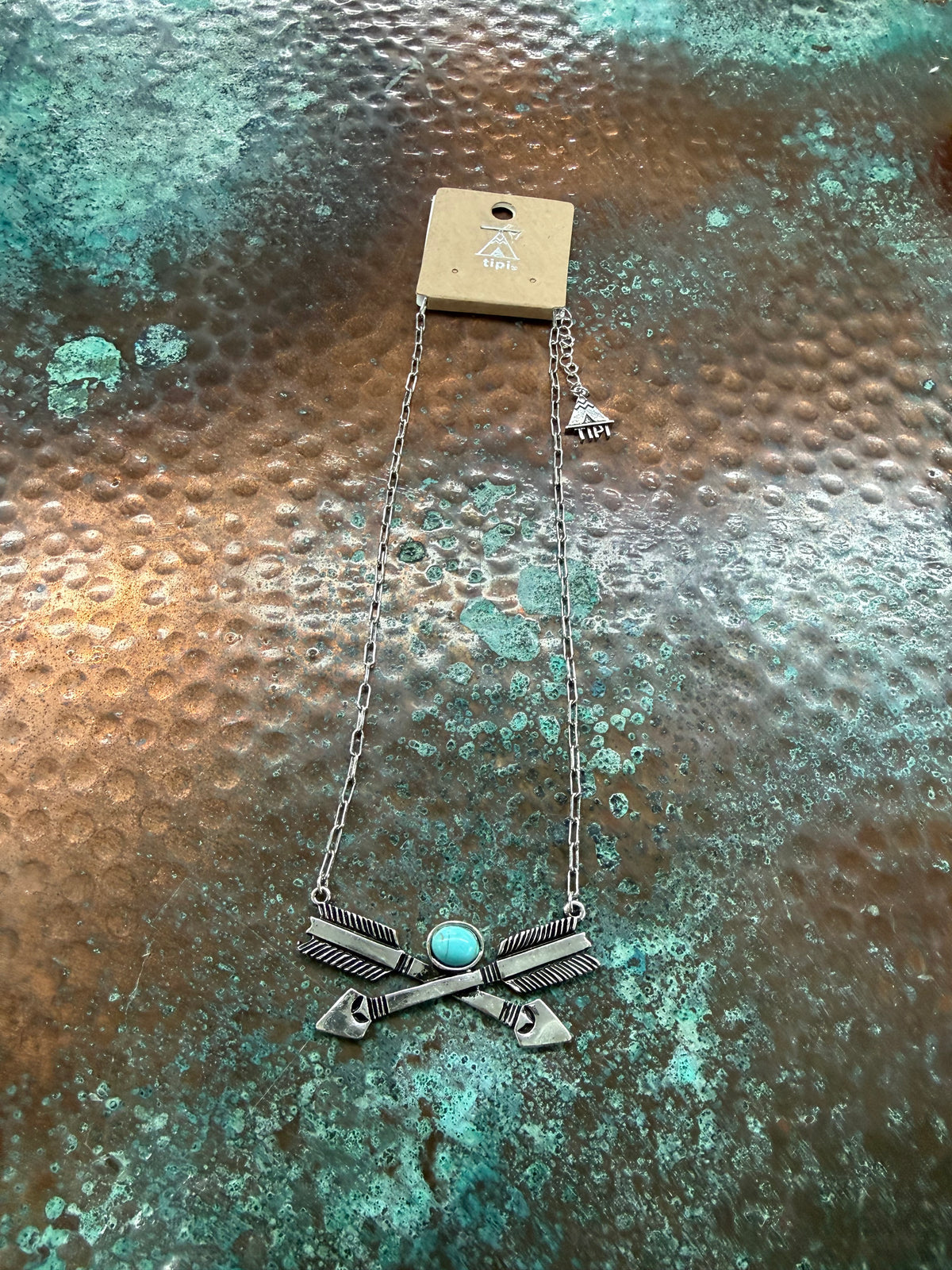 Western arrow necklace