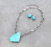 Chain style chunky neckalce