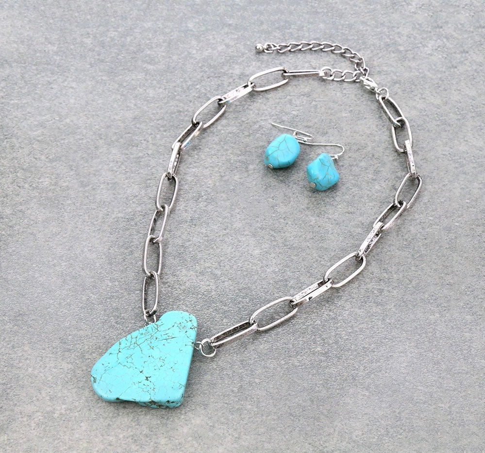 Chain style chunky neckalce