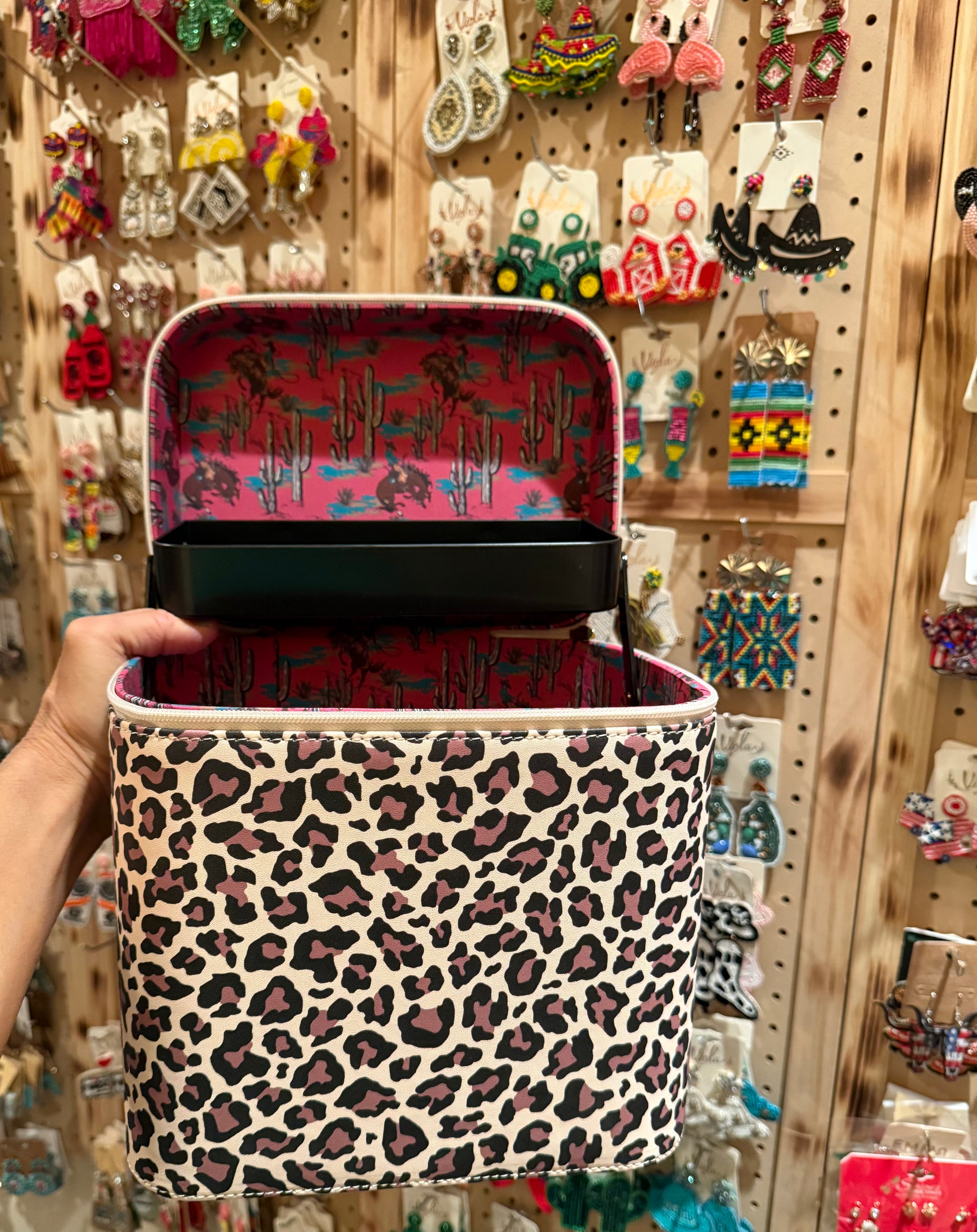 Desert outlaw Makeup/Jewelry Box