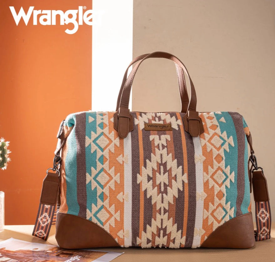 Wrangler sherpa Duffle bag