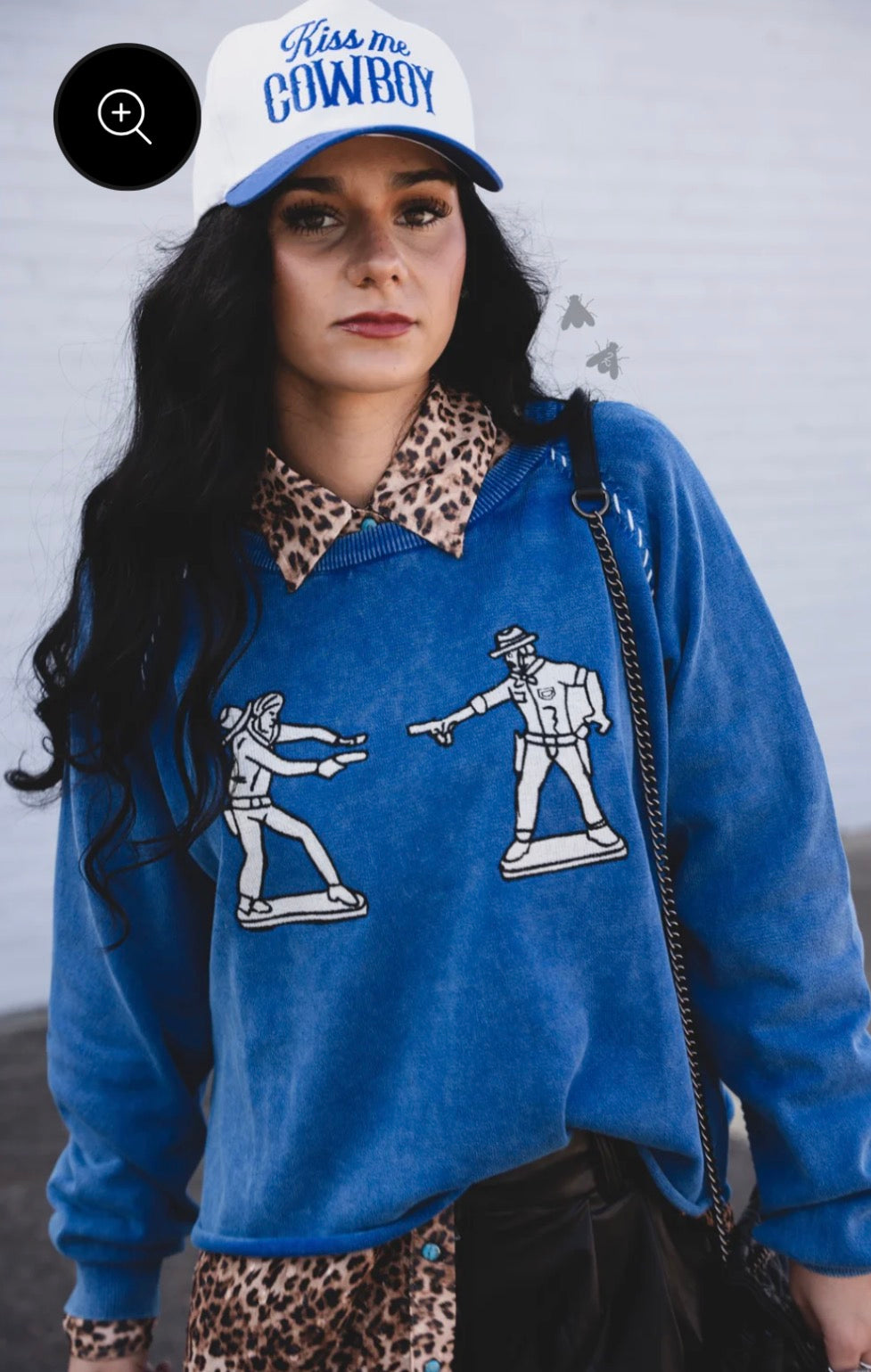 L/XL  Cowboy cobalt sweatshirt crop