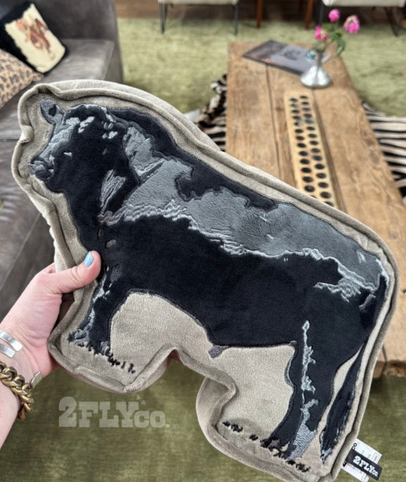 Cattle talks Angus pillow