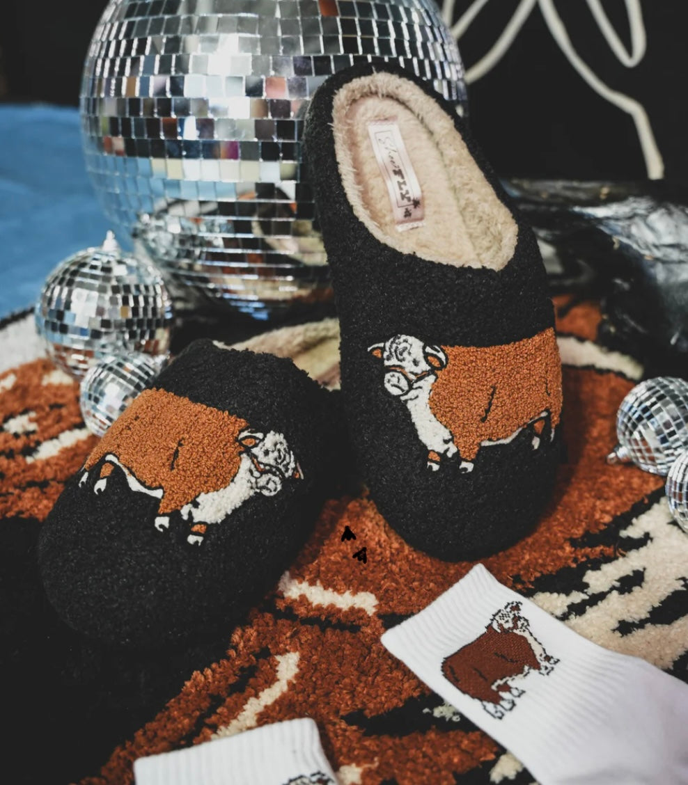 Herfy slippers  (SIZE 5/6)