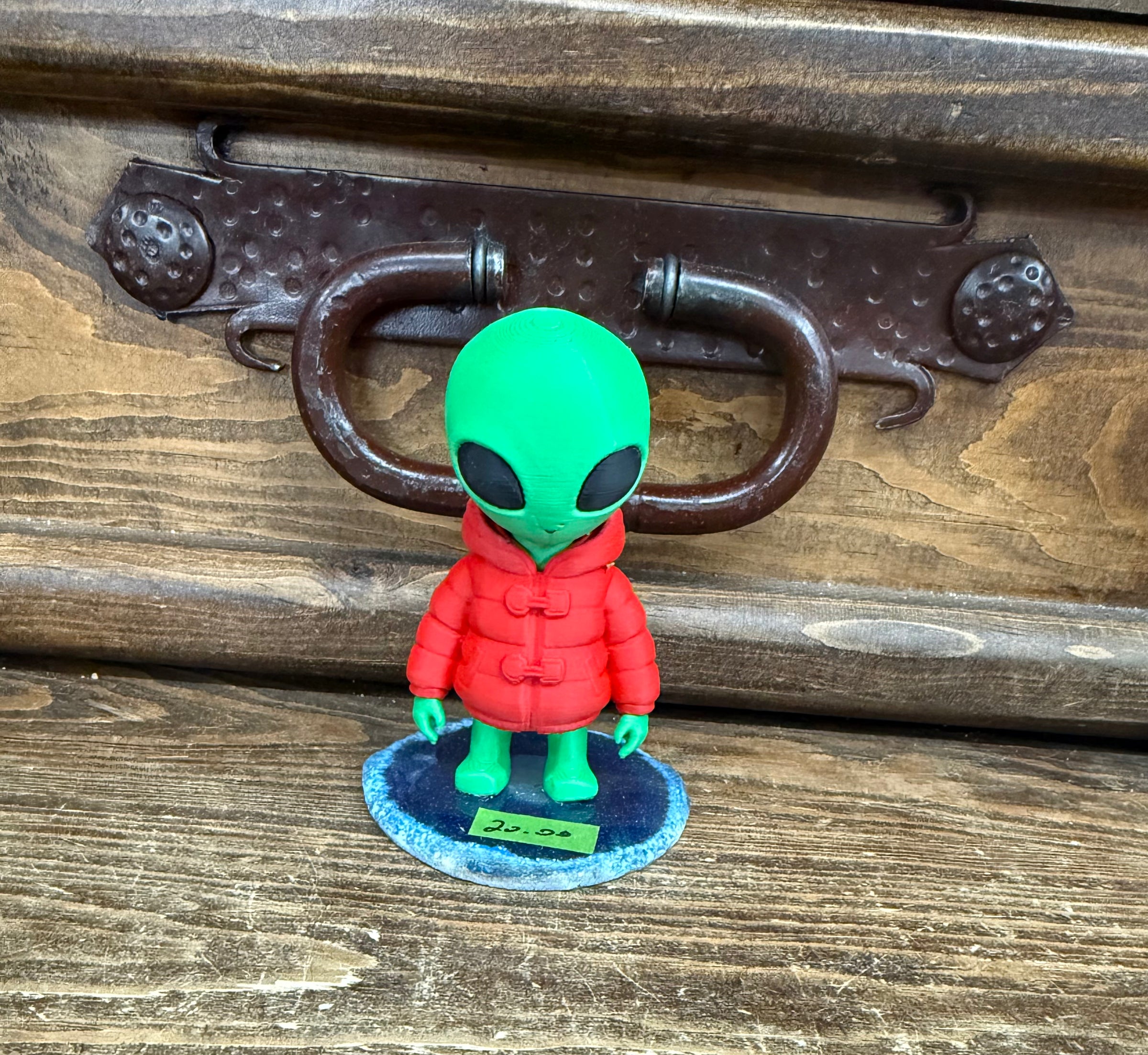 Alien winter 3D printed on slab