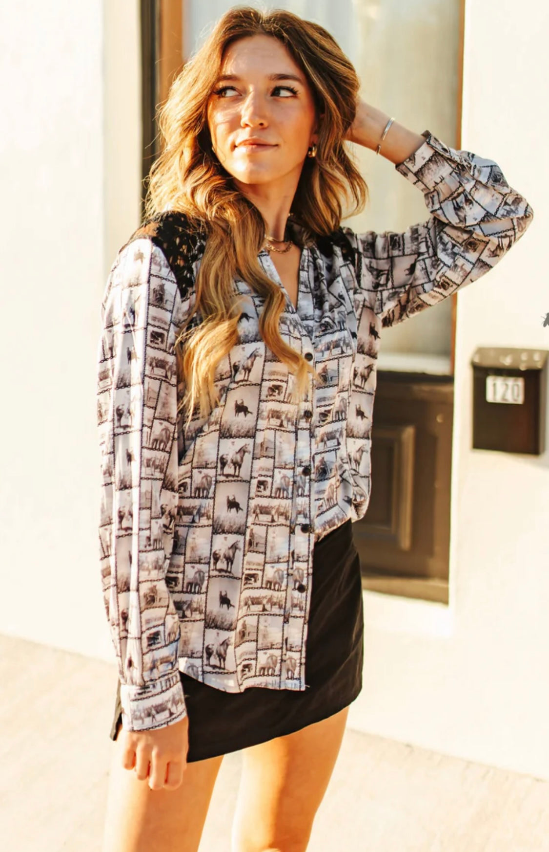 Lasso the Lace button up