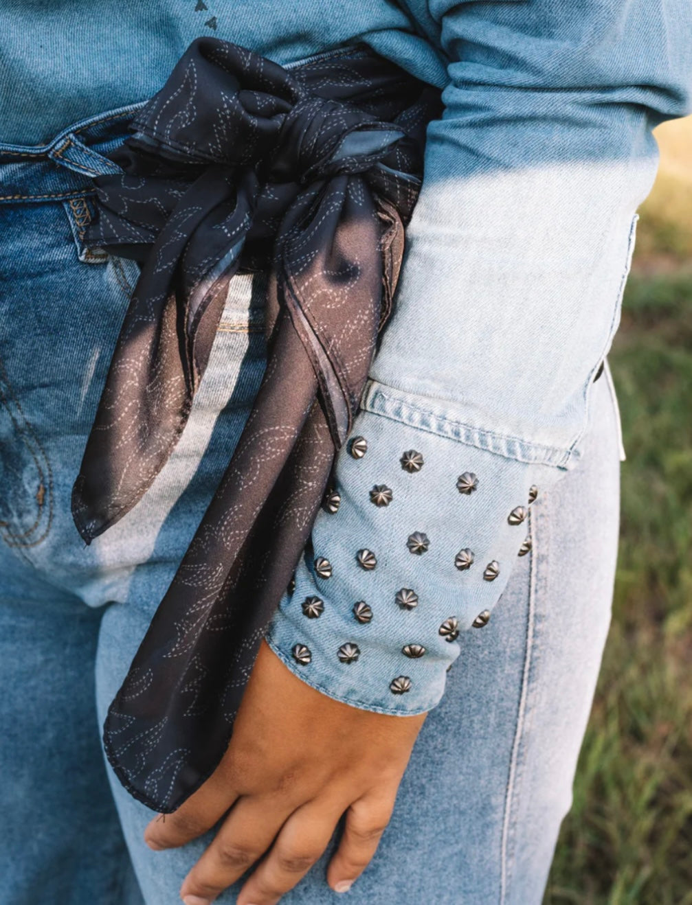 Rodeo Wild rag boot stitch large