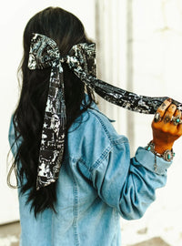 Western print tejas BOW