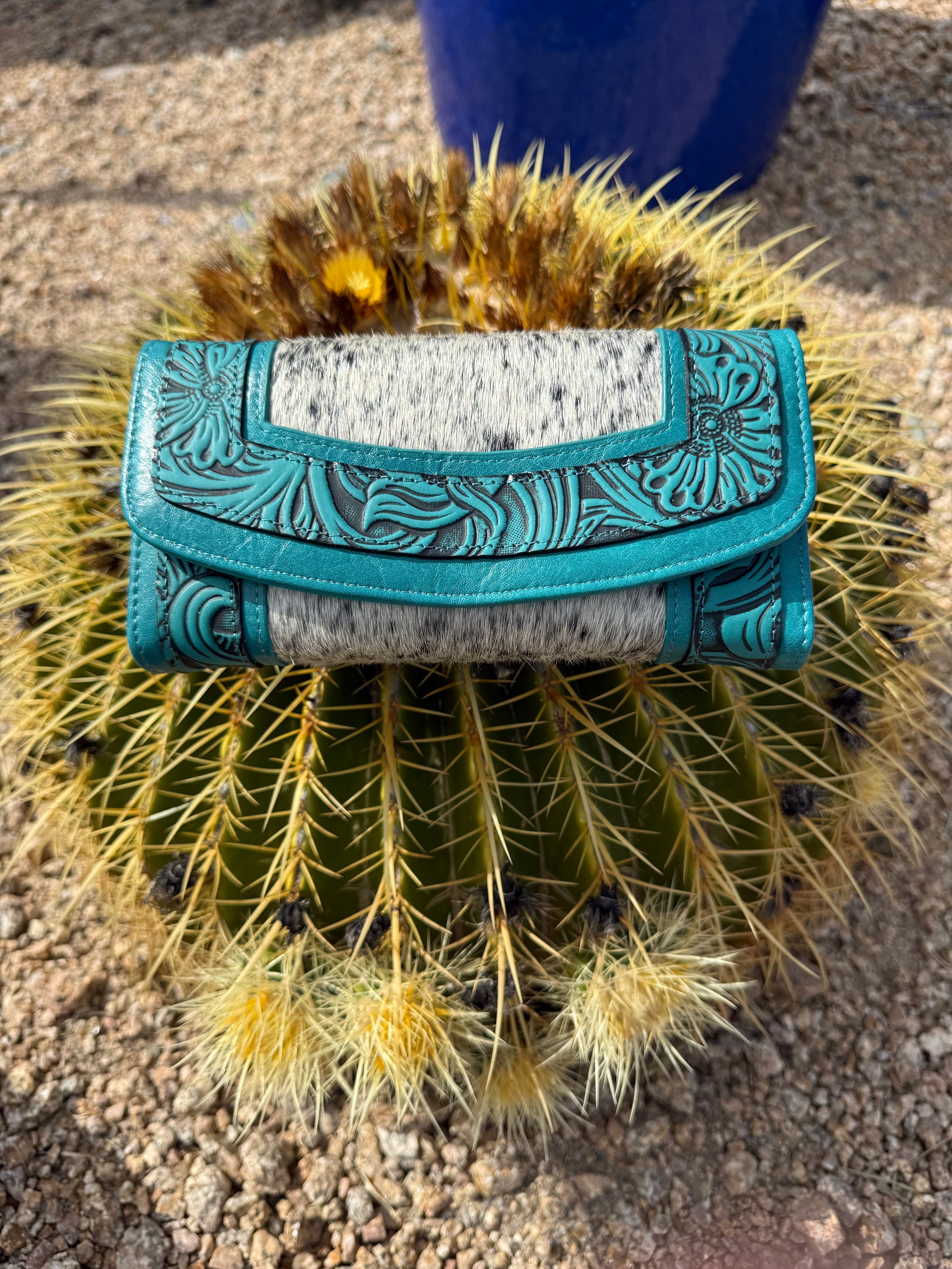 RFID Cowhide wallet wristlet  Montana West