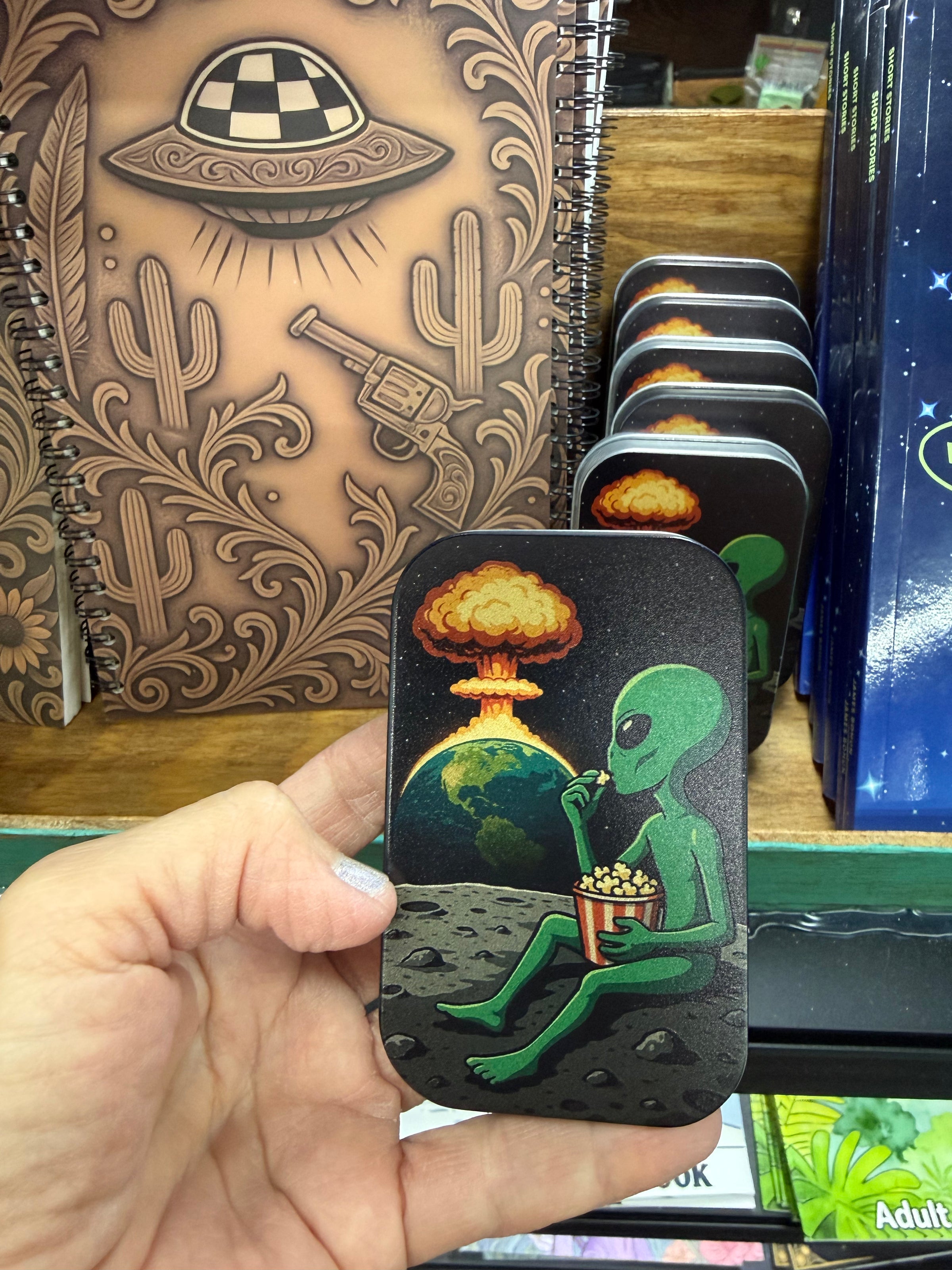 Small alien pill tin