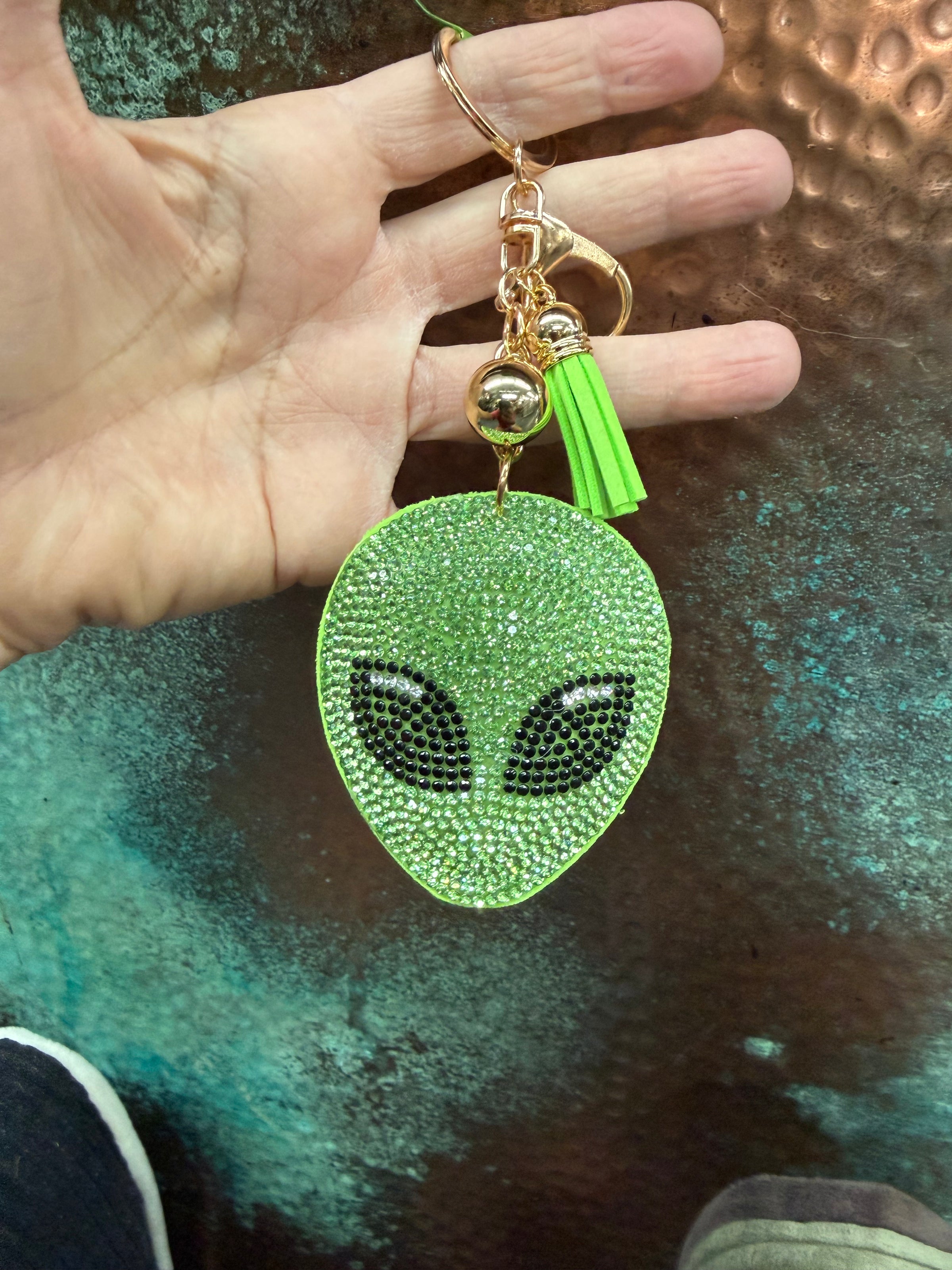 Beaded alien keychain
