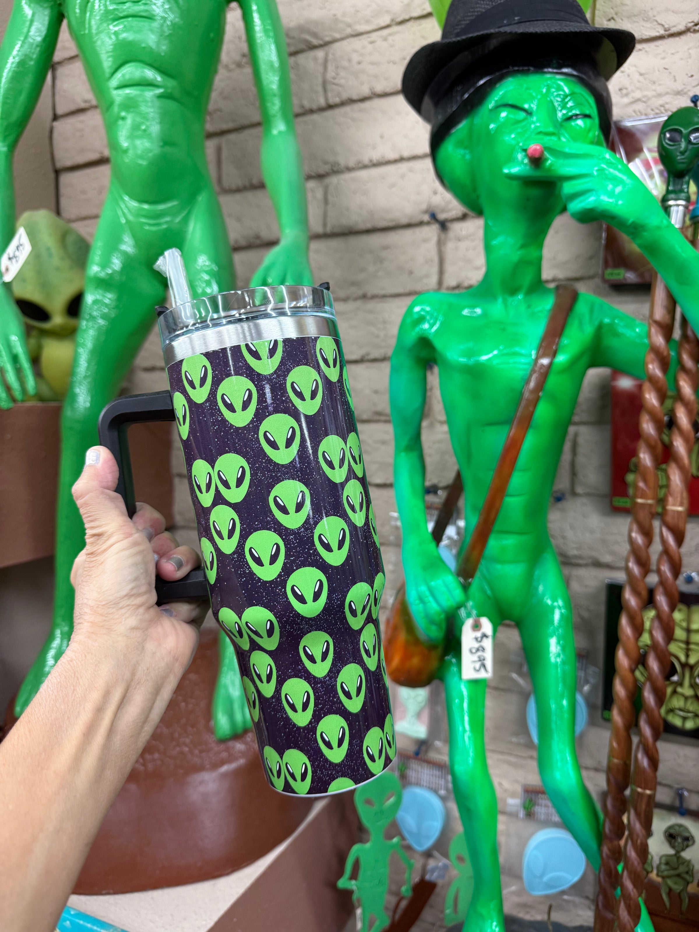 Stainless steel 40oz alien tumbler