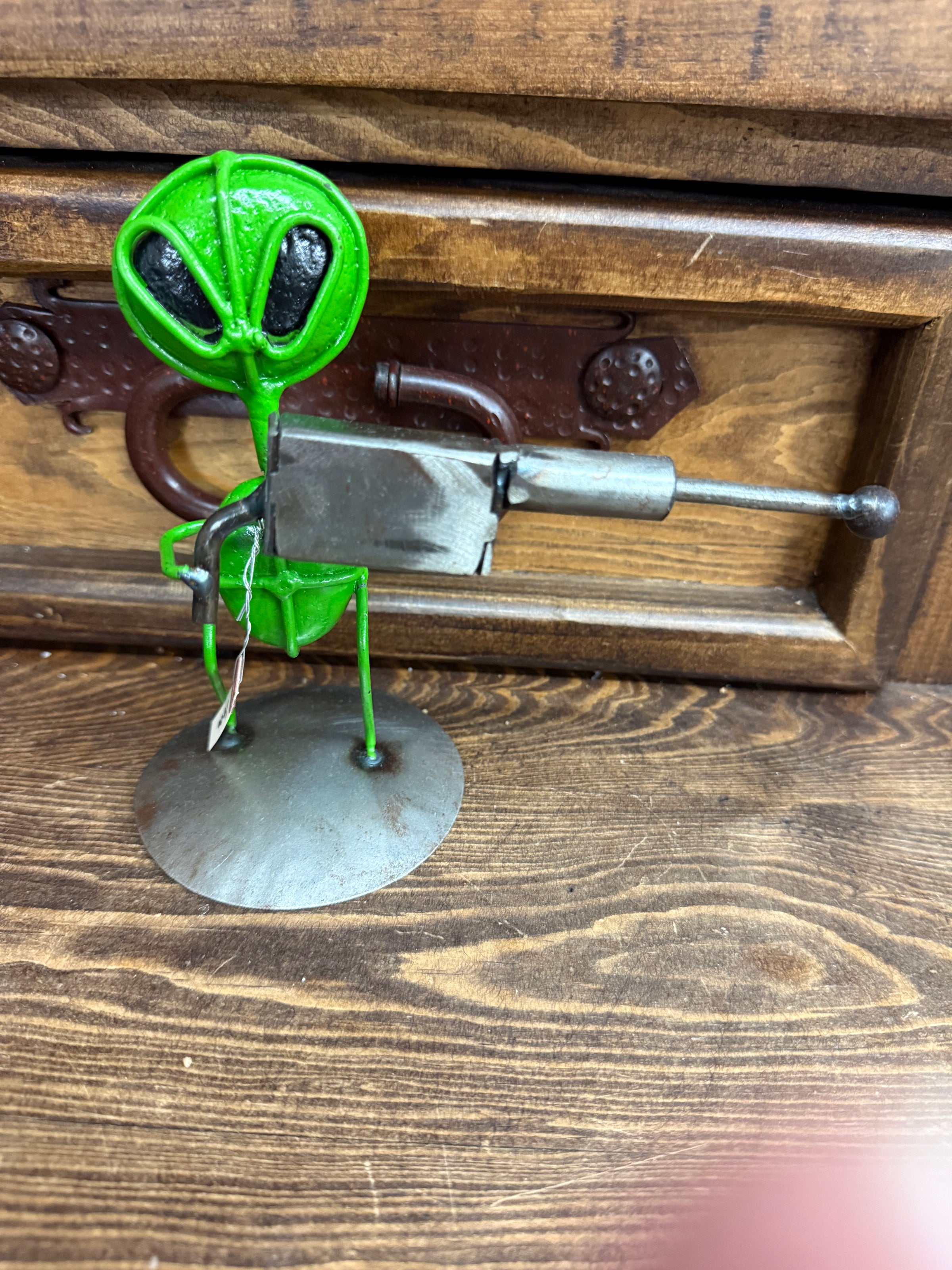 Metal & rock Alien statue