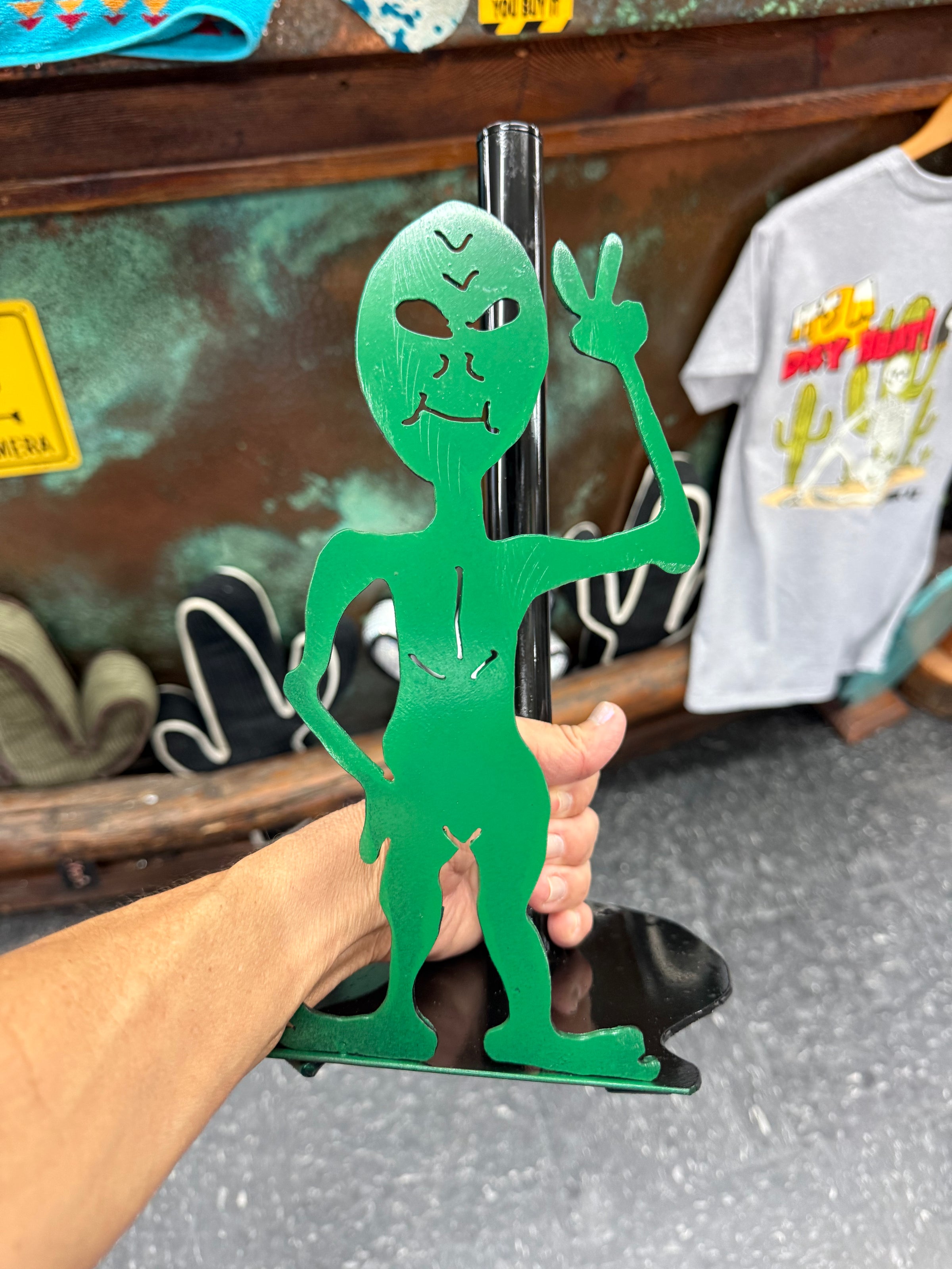 Alien Paper towel holder