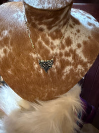 Boot stitch necklace