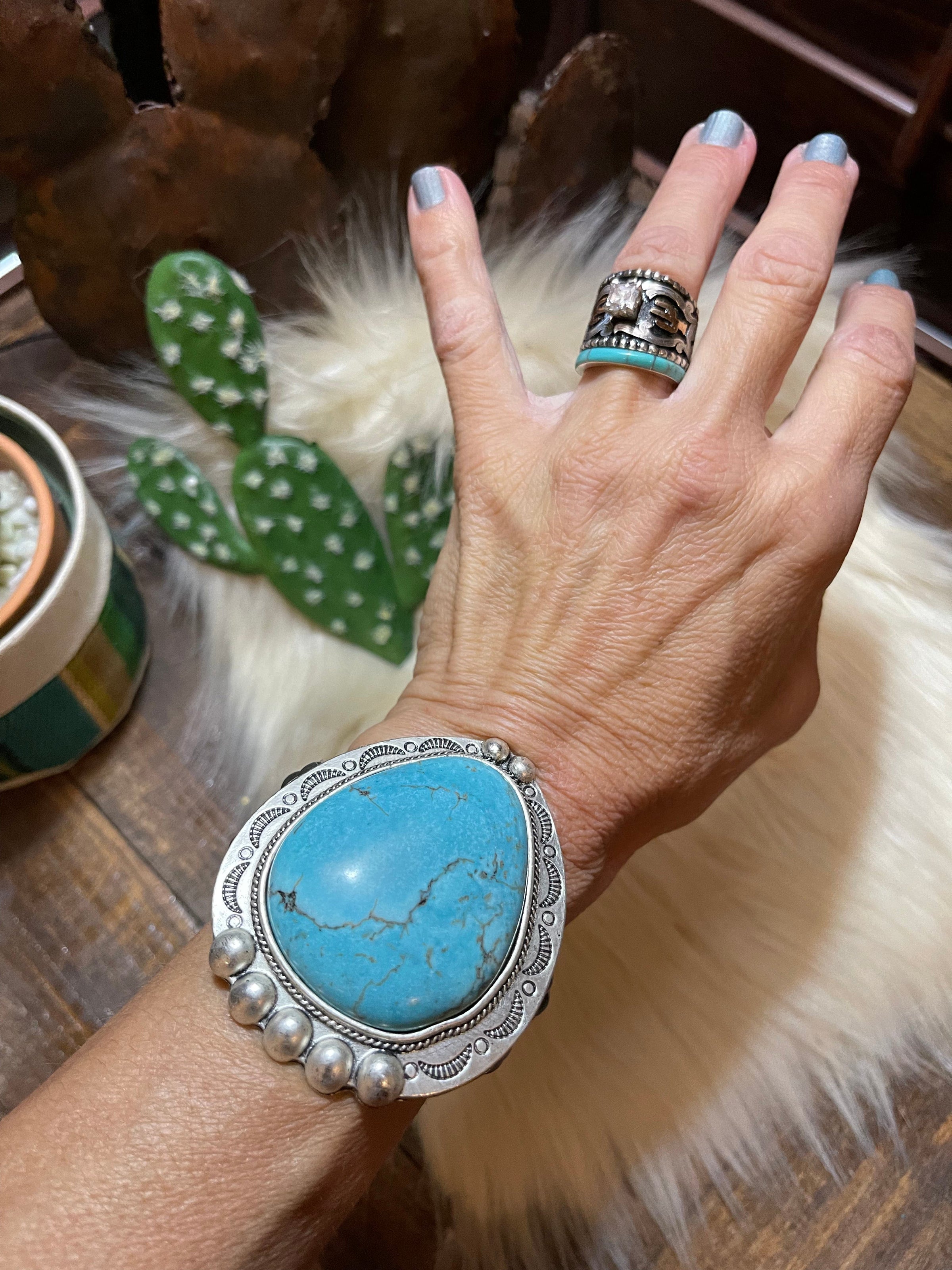Huge stone Navajo stretch bracelet Southwest Bedazzle jewelz
