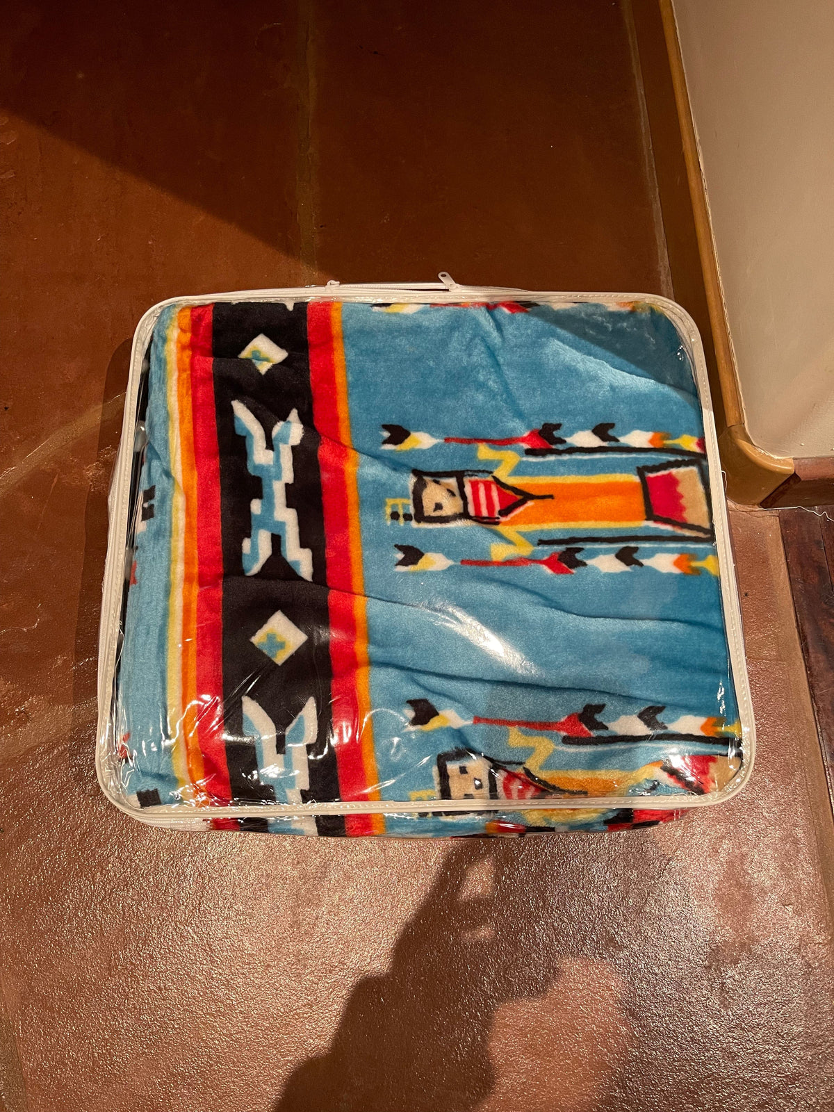 Luxury QUEEN SIZED plush SOUTHWEST BLANKET Southwest Bedazzle blankets/slippers