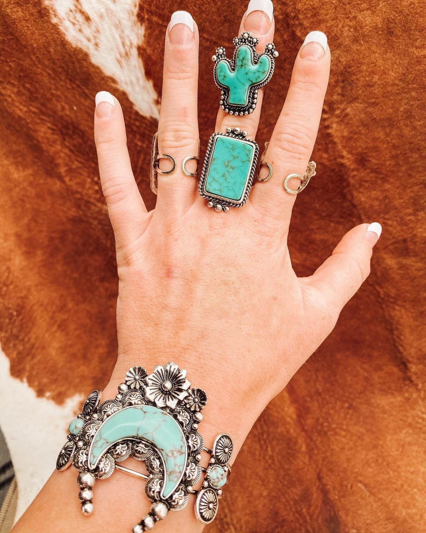Teal cactus ring    One size Southwest Bedazzle jewelz